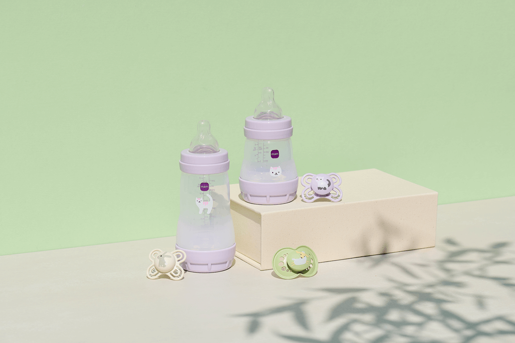 MAM präsentiert die neue „Grounding in Nature“-Kollektion der Easy Start Anti-Colic Babyflasche © MAM Babyartikel