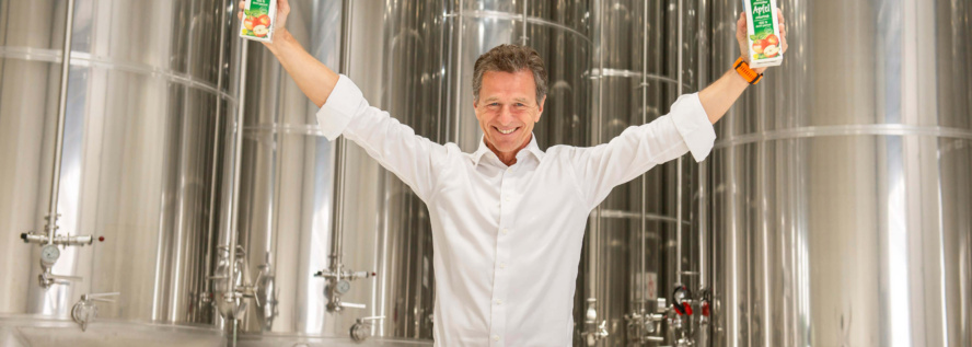 Geschaeftsführer Gerhard Hoellinger freut sich über internationalen Erfolg c Foto Fischer