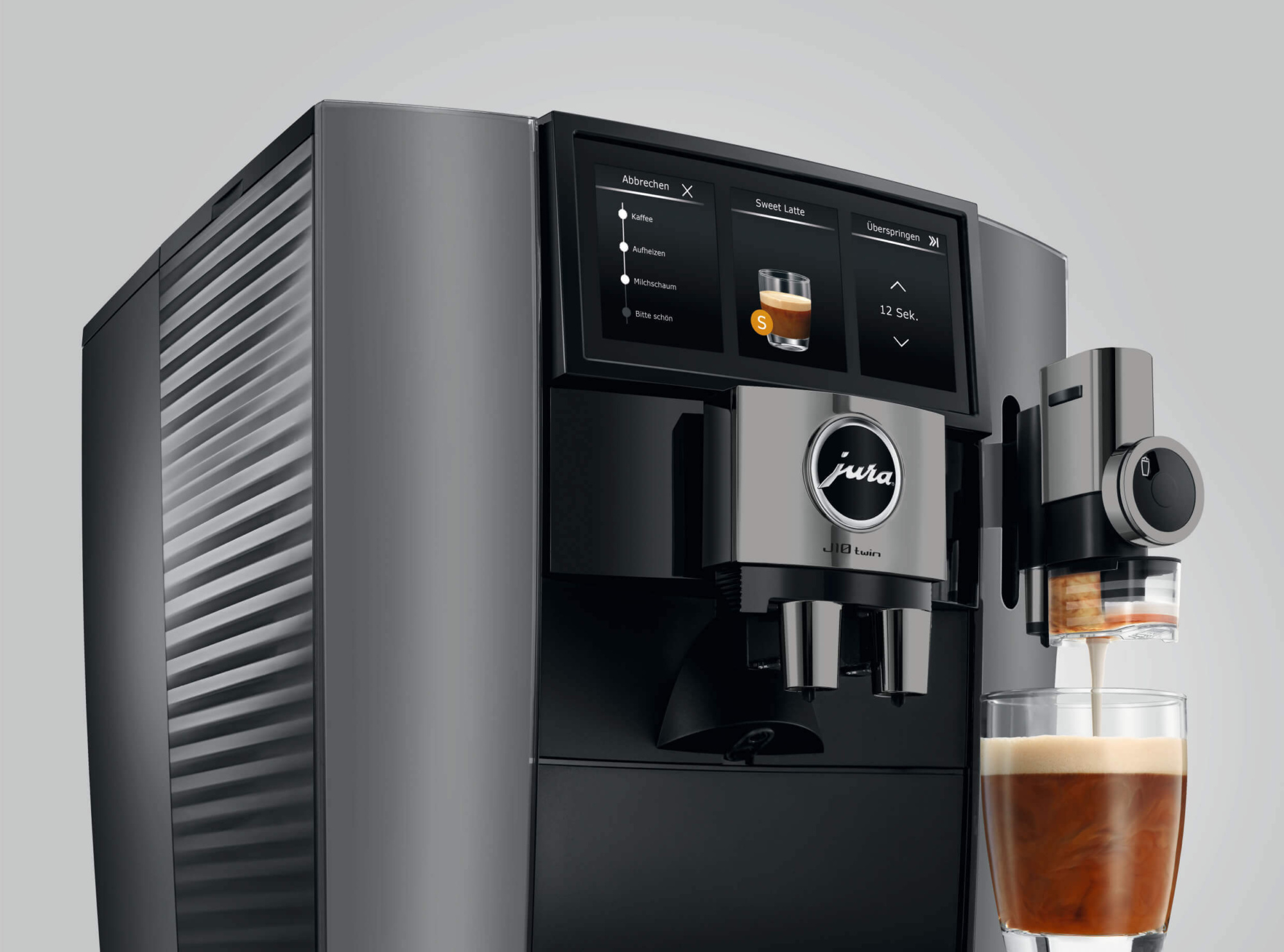 Kaffeegenuss bleibt vielfältig – mit den vier Genusswelten Hot Brew, Cold Brew, Light Brew und Sweet Foam perfektioniert Jura die gesamte Bandbreite moderner Kaffeekultur. Jura-Fans und Kaffee-Connaisseurs dürfen sich im Herbst über den neuen Kompaktvollautomaten C9, die zweite Generation der Z10 und die Neu-Interpretation der E8 freuen.