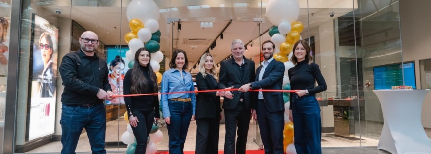 Der Pearle Store in Voecklabruck ist offiziell wiedereröffnet (c) Werner Harrer