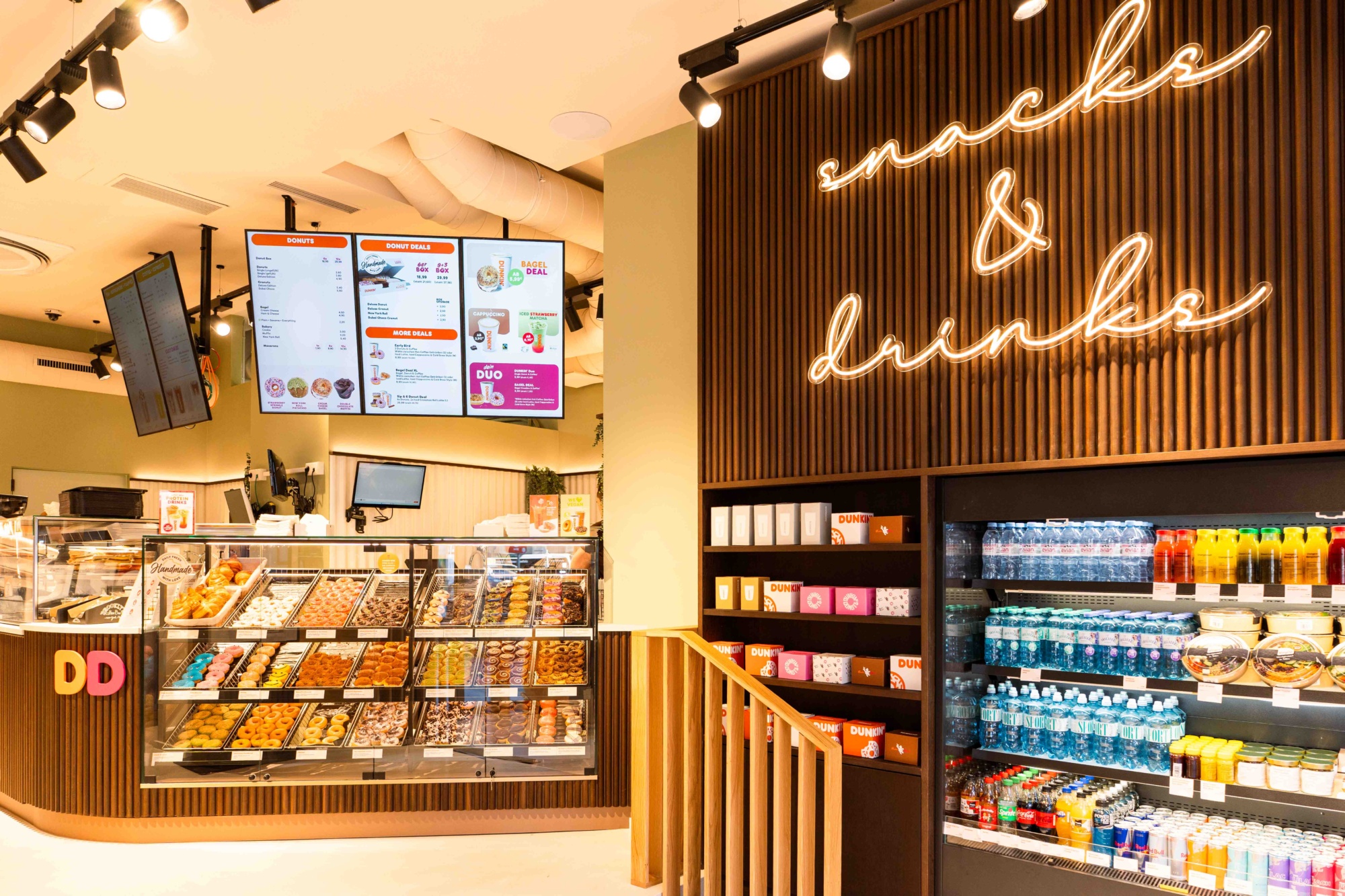 DUNKIN’ Schottengasse 4 ist der insgesamt 29 Standorte (c) DUNKIN‘_SabineSattlegger