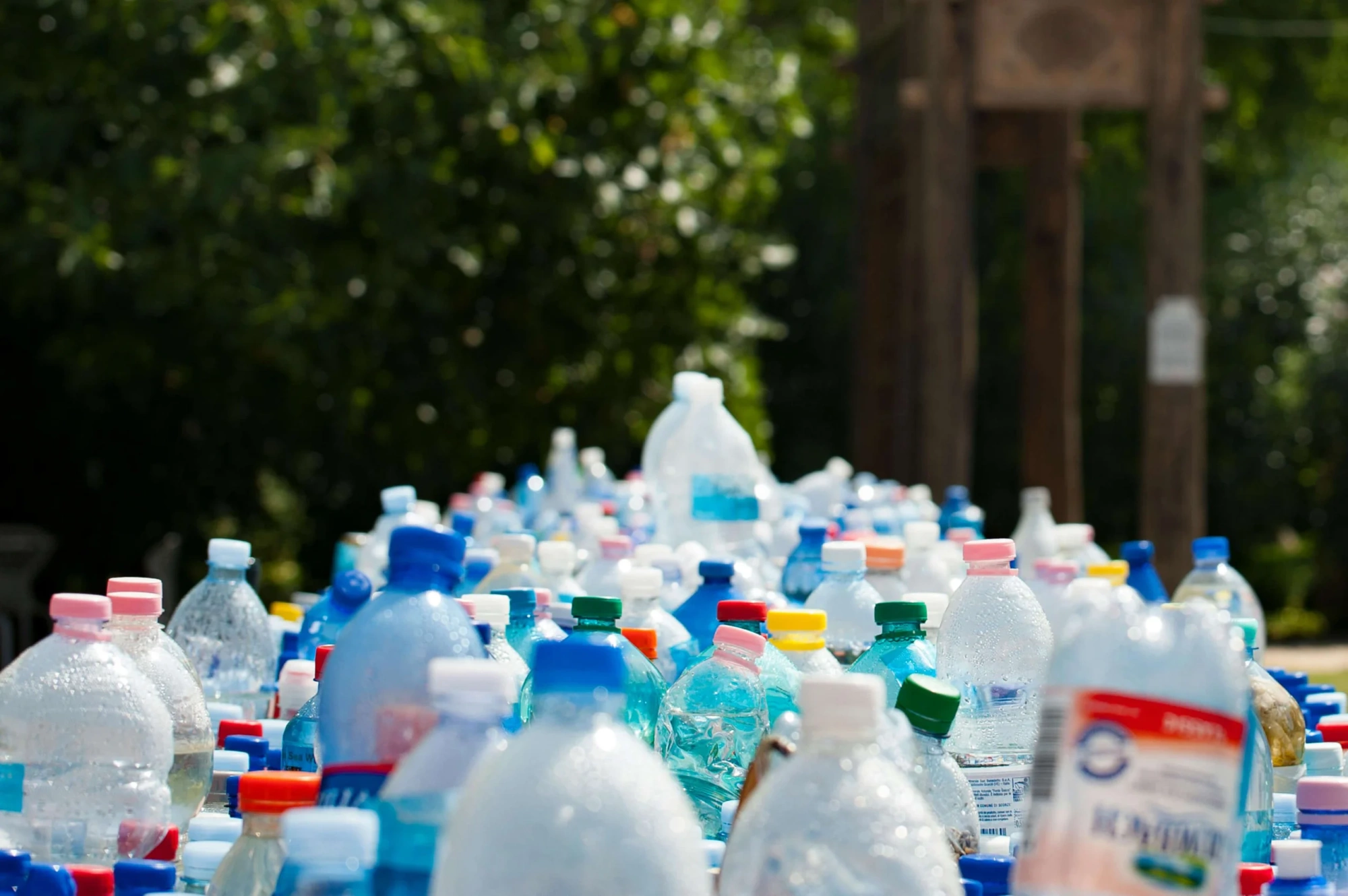 Seit 2018 integriert Beko mehr als 351 Millionen PET-Flaschen in seine Geräte (c) Pexels