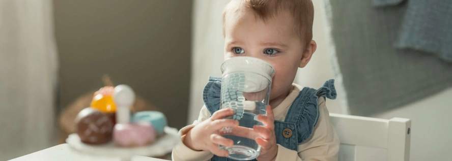 Produktneuheit Selbstständiges Trinken leicht gemacht (c) MAM Baby