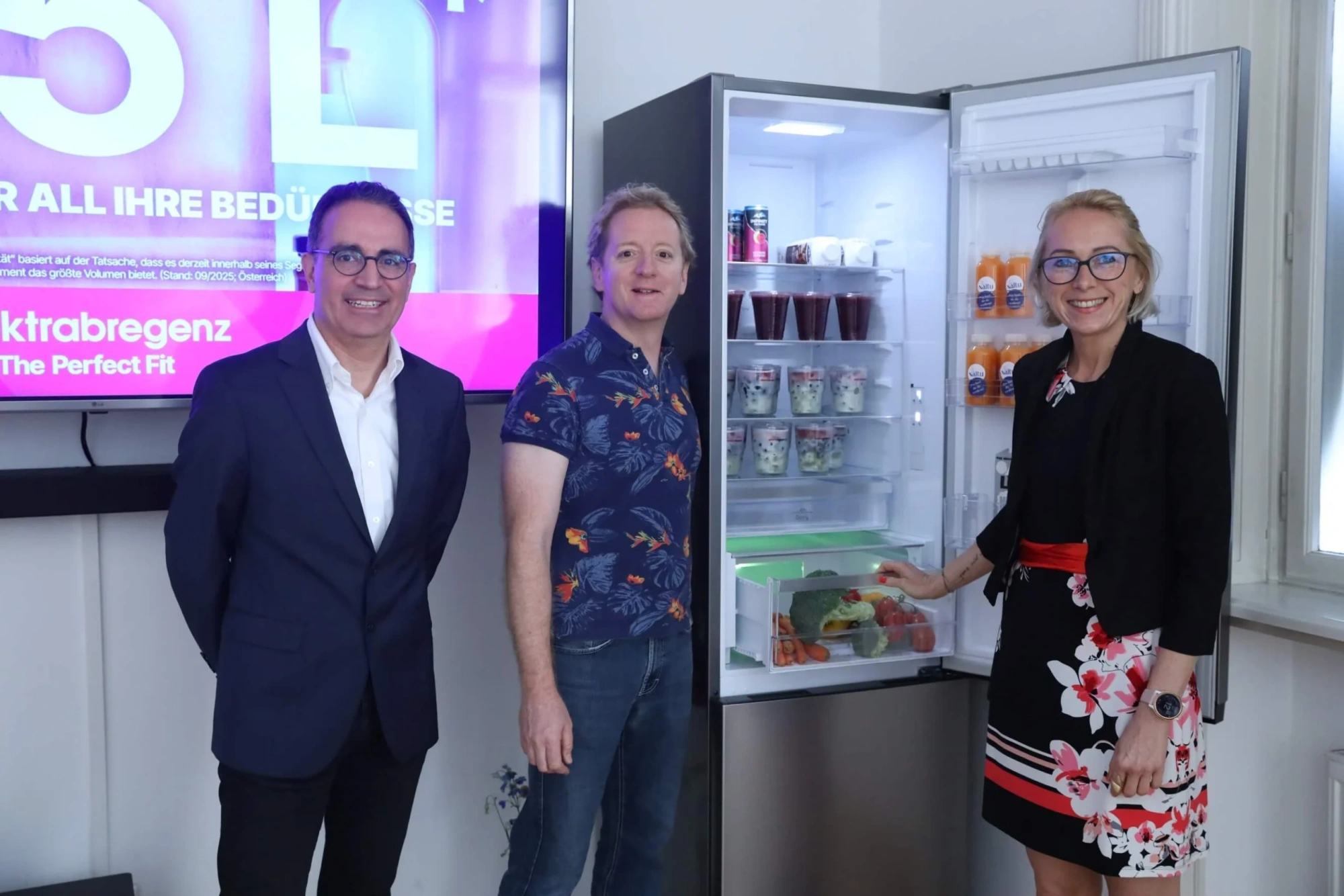 vlnr Evren Aksoy Fritz Treiber Margit Anglmaier _c_ Beko-Austria-AG