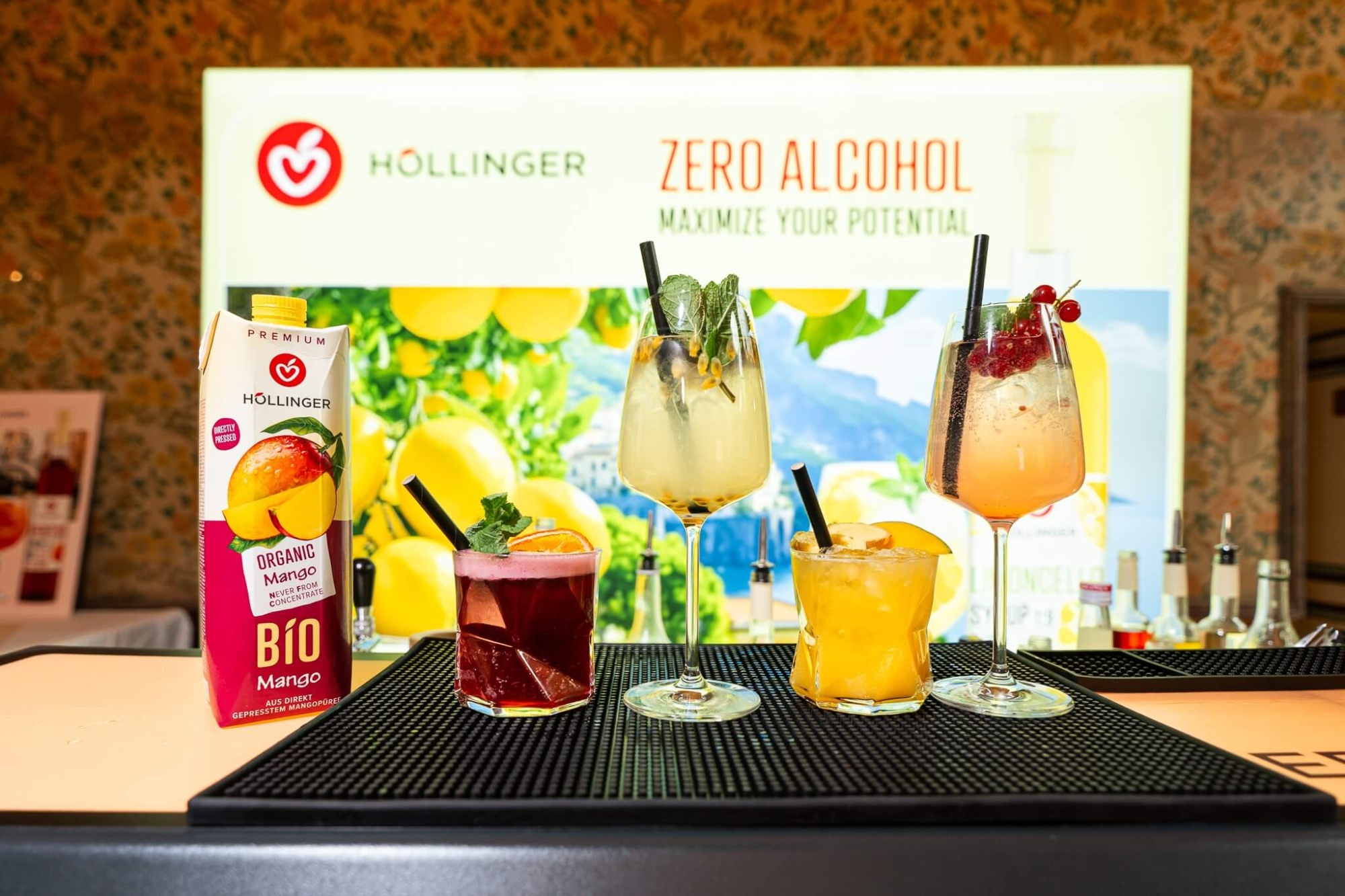 Stefan Haneder und Hoellinger praesentieren neue Sommerrezepte (c) PaulAmbrusch